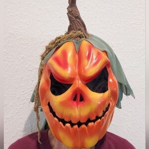 Don Post 2010 Scary Face Pumpkin Jack O Lantern Halloween Mask With Shroud Moss